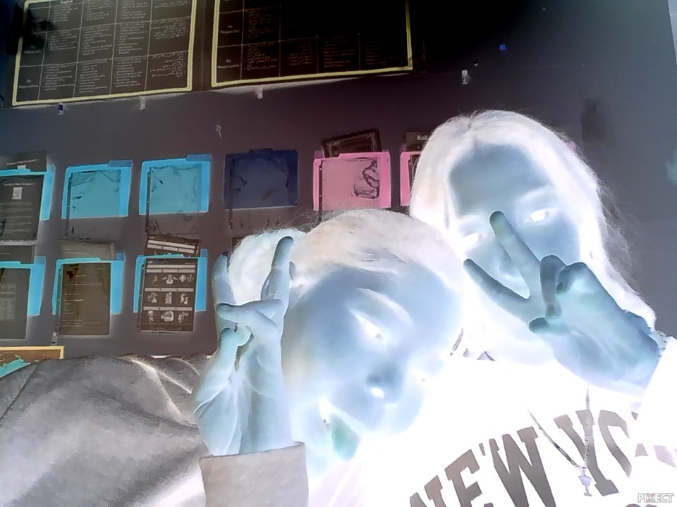 Pixect gallery photo #1s2j4pX2