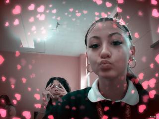 hi it's Sam and Ari what's up
