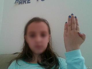 Im double jointed (but because of privacy reasons you'r not allowed to see my face)