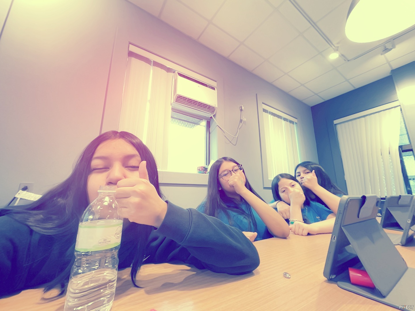 Pixect gallery photo #IC0N4MGh9