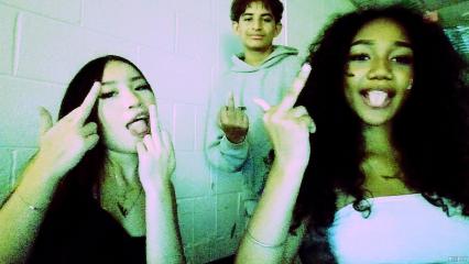 middlefingers in the air frick em twice