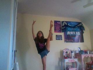 Giving dancer Giving dancer