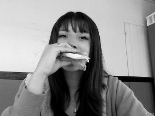 i like turkey sandwiches ^_^ - @lov3.skullz4