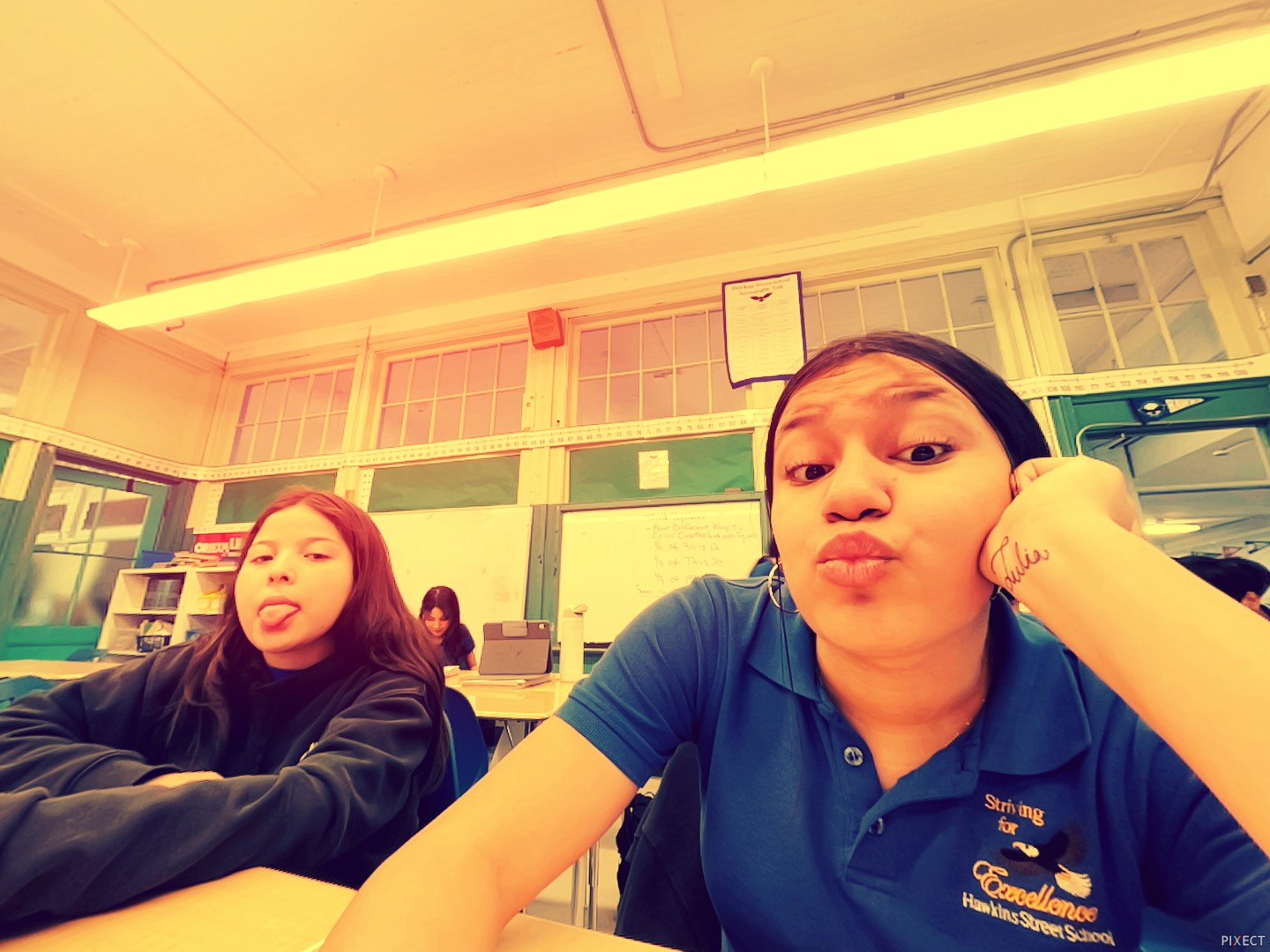 Pixect gallery photo #emsr4MGh9