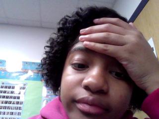 Whats teaaaa?? Who you in love with????