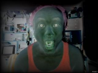 Hey! look at me! Hey! look at me!